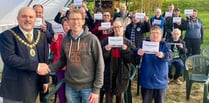 Mayor of Ross Ed O’Driscoll presents awards at Ross Community Garden