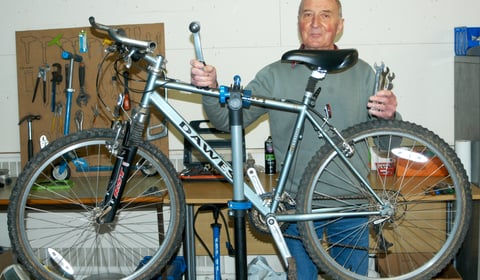 Bike-selling charity makes move to new premises