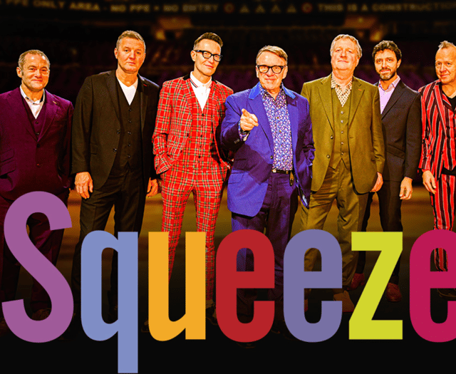 Squeeze, Razorlight and Levellers set to storm castle